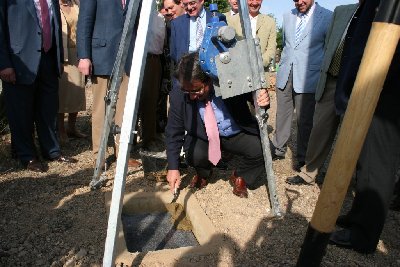 Colocada la primera piedra del edificio de ingenierias Leonardo da Vinci.